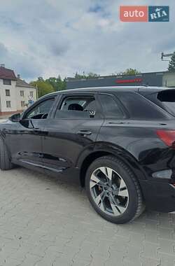 Внедорожник / Кроссовер Audi e-tron 2019 в 
