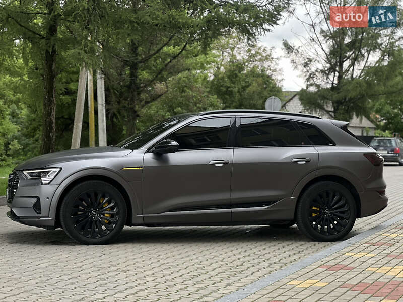 Внедорожник / Кроссовер Audi e-tron 2019 в Звягеле