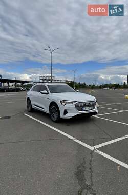 Позашляховик / Кросовер Audi e-tron 2019 в Києві