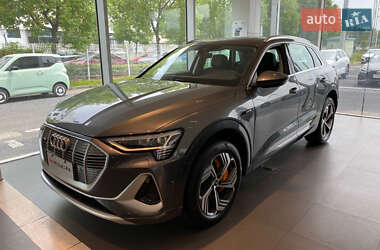 Внедорожник / Кроссовер Audi e-tron 2023 в Киеве