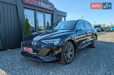 Внедорожник / Кроссовер Audi e-tron 2020 в 