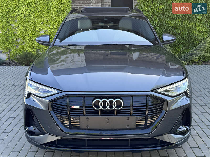 Внедорожник / Кроссовер Audi e-tron 2021 в Киеве фото 5 Внедорожник / Кроссовер Audi e-tron 2021 в Киеве