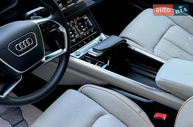 Внедорожник / Кроссовер Audi e-tron 2021 в 