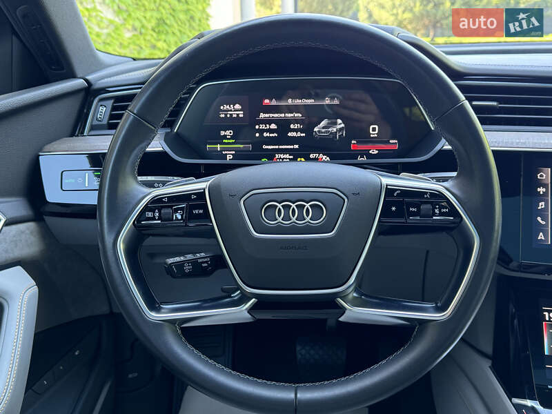 Внедорожник / Кроссовер Audi e-tron 2021 в Киеве фото 71 Внедорожник / Кроссовер Audi e-tron 2021 в Киеве