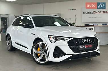 Позашляховик / Кросовер Audi e-tron 2022 в Києві