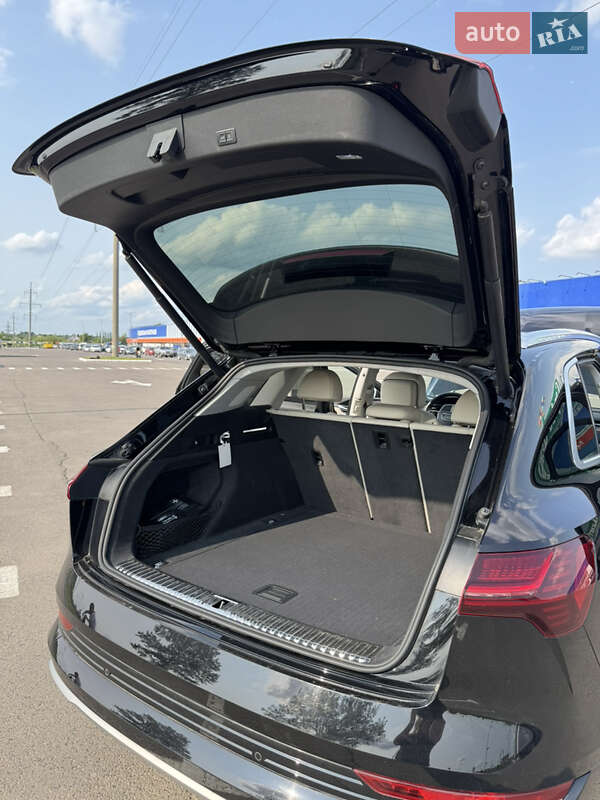 Внедорожник / Кроссовер Audi e-tron 2019 в Луцке