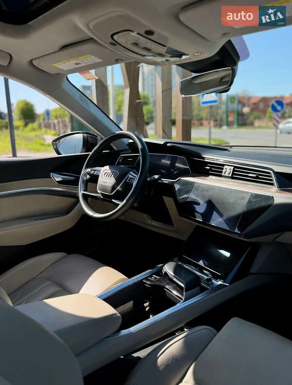 Внедорожник / Кроссовер Audi e-tron 2019 в Луцке