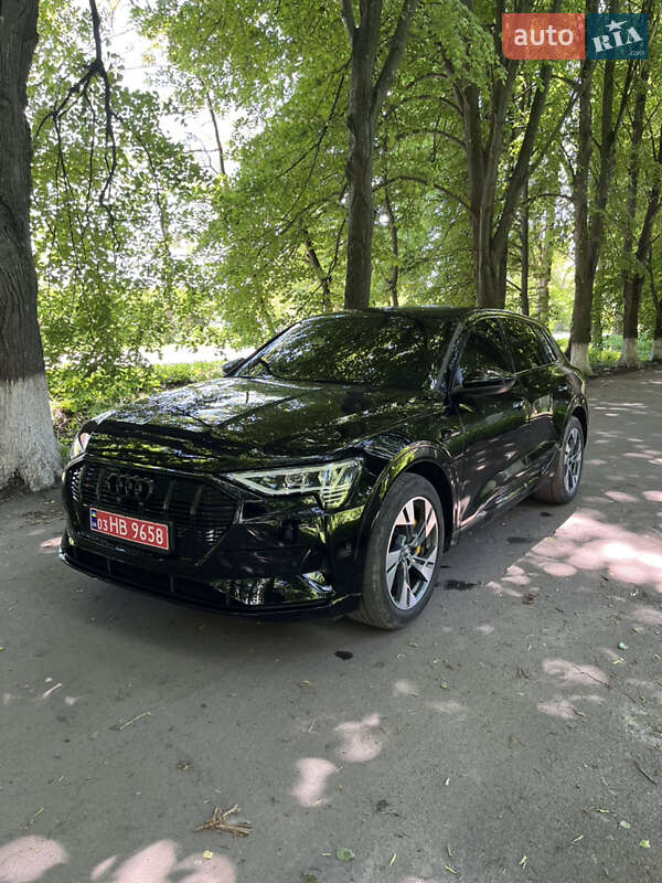 Внедорожник / Кроссовер Audi e-tron 2020 в Виннице