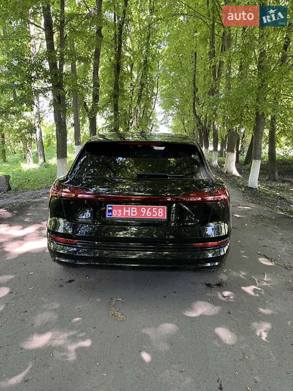 Внедорожник / Кроссовер Audi e-tron 2020 в Виннице