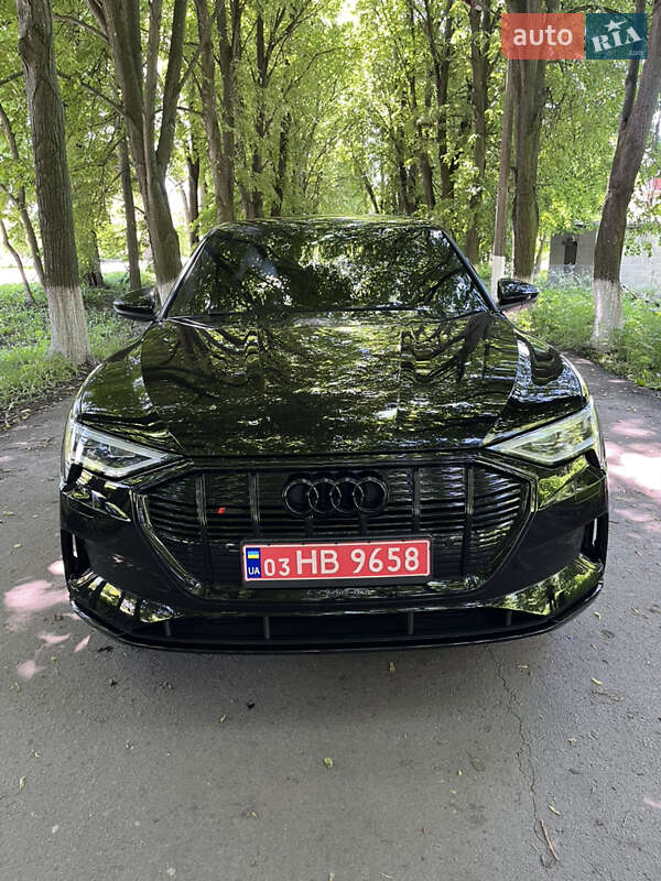 Внедорожник / Кроссовер Audi e-tron 2020 в Виннице