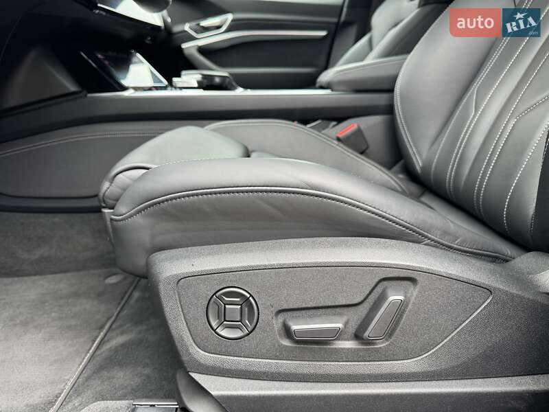 Внедорожник / Кроссовер Audi e-tron 2022 в Луцке