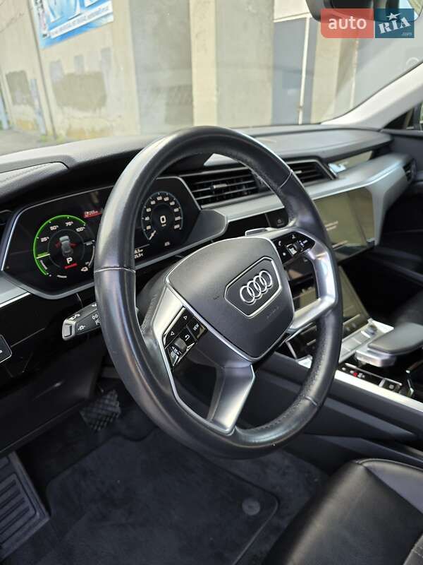 Внедорожник / Кроссовер Audi e-tron 2020 в Виннице