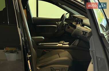 Внедорожник / Кроссовер Audi e-tron 2022 в 