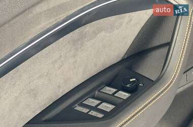 Внедорожник / Кроссовер Audi e-tron 2022 в 