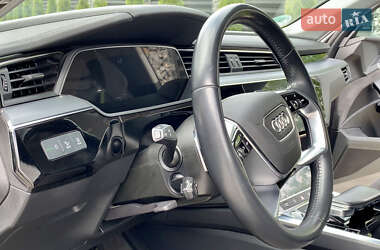 Внедорожник / Кроссовер Audi e-tron 2019 в 