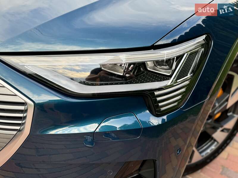 Внедорожник / Кроссовер Audi e-tron 2022 в Киеве
