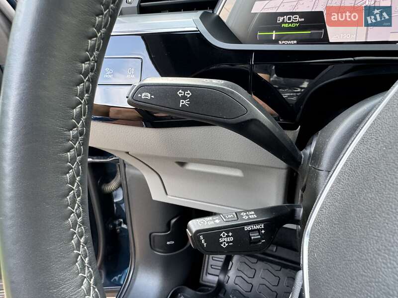 Внедорожник / Кроссовер Audi e-tron 2022 в Киеве