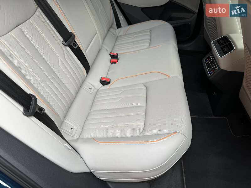 Внедорожник / Кроссовер Audi e-tron 2022 в Киеве