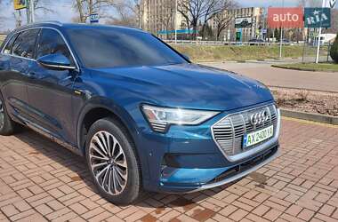 Внедорожник / Кроссовер Audi e-tron 2019 в 