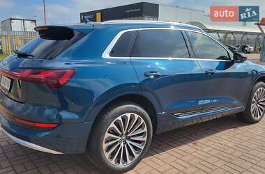 Внедорожник / Кроссовер Audi e-tron 2019 в 