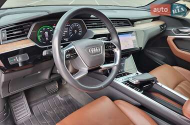 Внедорожник / Кроссовер Audi e-tron 2019 в 