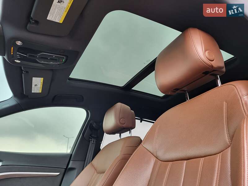 Внедорожник / Кроссовер Audi e-tron 2019 в Полтаве