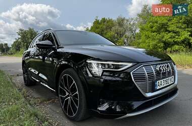 Внедорожник / Кроссовер Audi e-tron 2019 в 