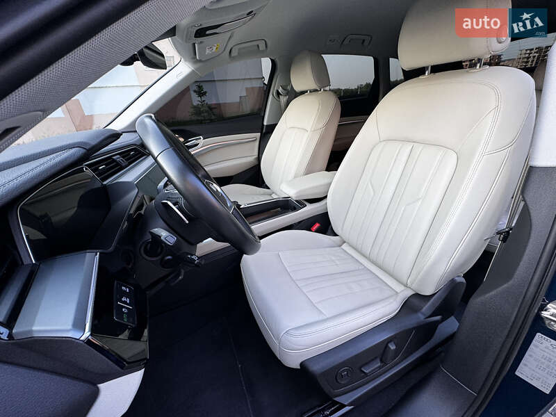 Внедорожник / Кроссовер Audi e-tron 2020 в Львове