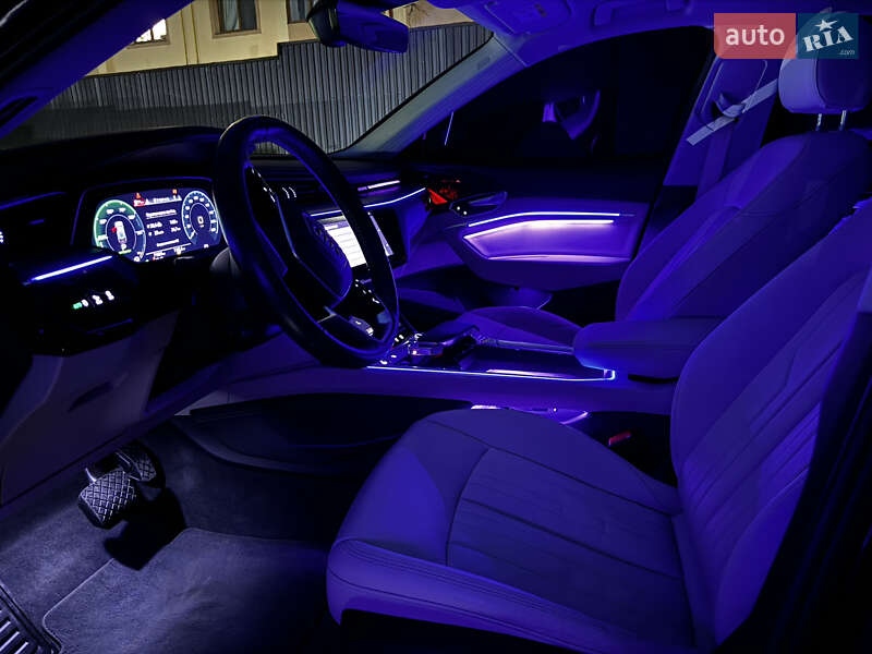 Внедорожник / Кроссовер Audi e-tron 2020 в Львове