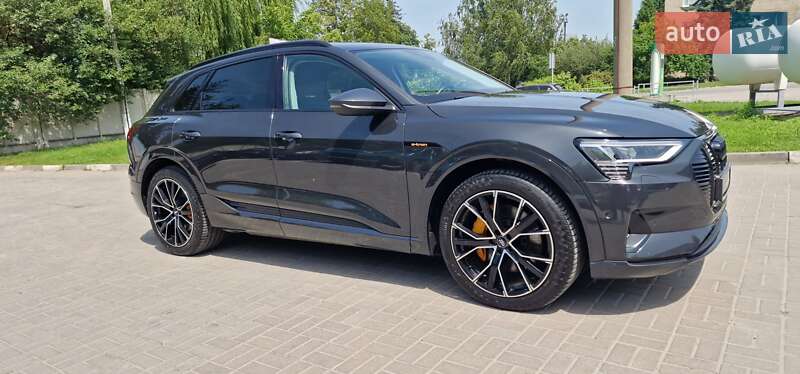 Внедорожник / Кроссовер Audi e-tron 2019 в Тернополе
