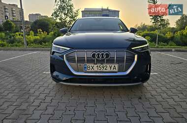 Внедорожник / Кроссовер Audi e-tron 2018 в 