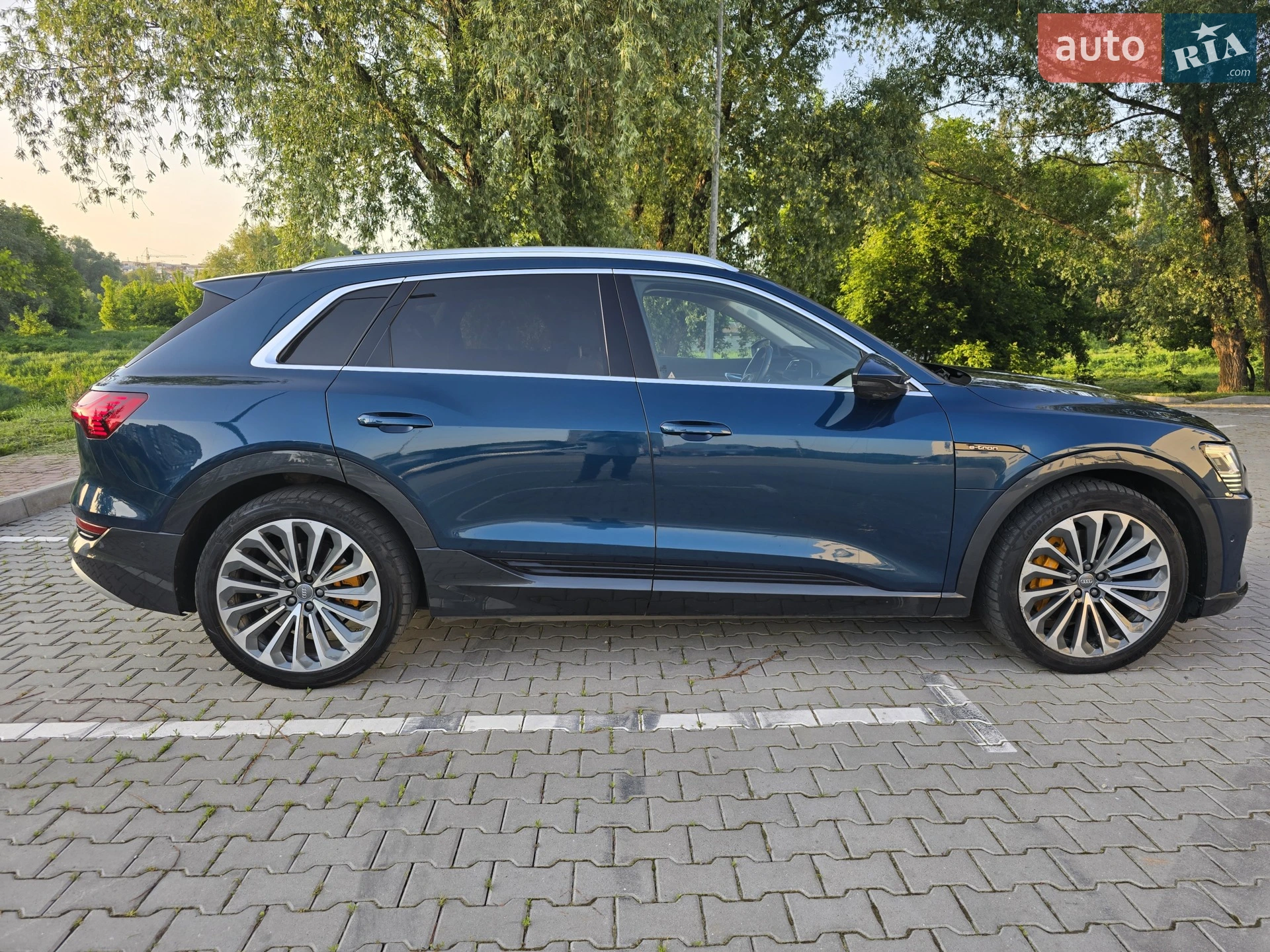 2018 Audi e-tron - мініатюра 8