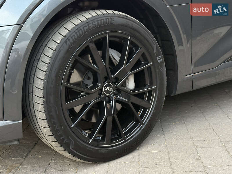 Внедорожник / Кроссовер Audi e-tron 2022 в Мукачево