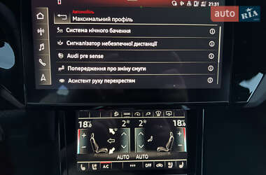 Позашляховик / Кросовер Audi e-tron 2022 в 