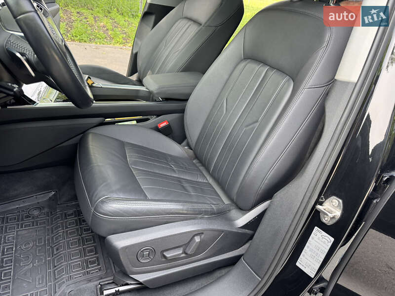 Внедорожник / Кроссовер Audi e-tron 2019 в Звягеле