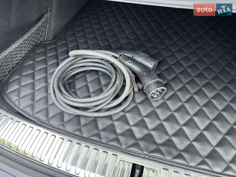 Внедорожник / Кроссовер Audi e-tron 2019 в Звягеле