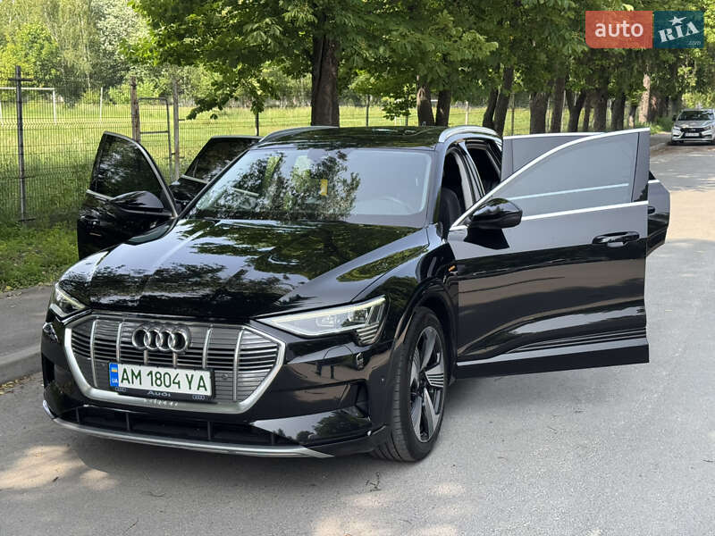 Внедорожник / Кроссовер Audi e-tron 2019 в Звягеле