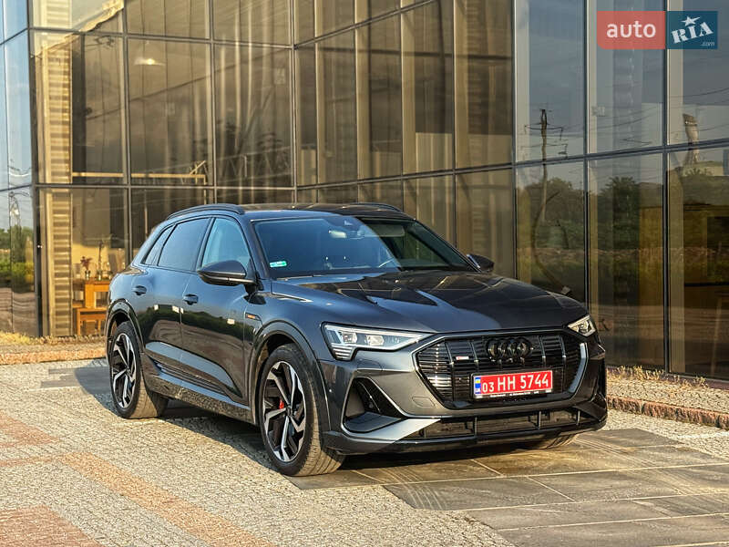 Внедорожник / Кроссовер Audi e-tron 2023 в Мукачево