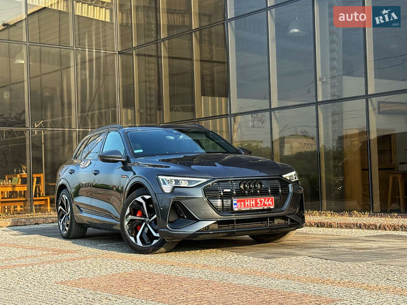 Внедорожник / Кроссовер Audi e-tron 2023 в Мукачево