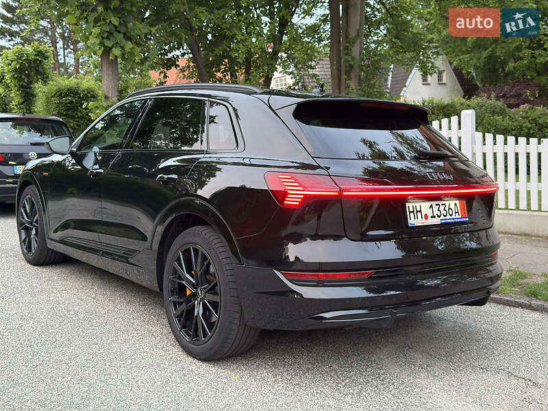 Внедорожник / Кроссовер Audi e-tron 2023 в Львове