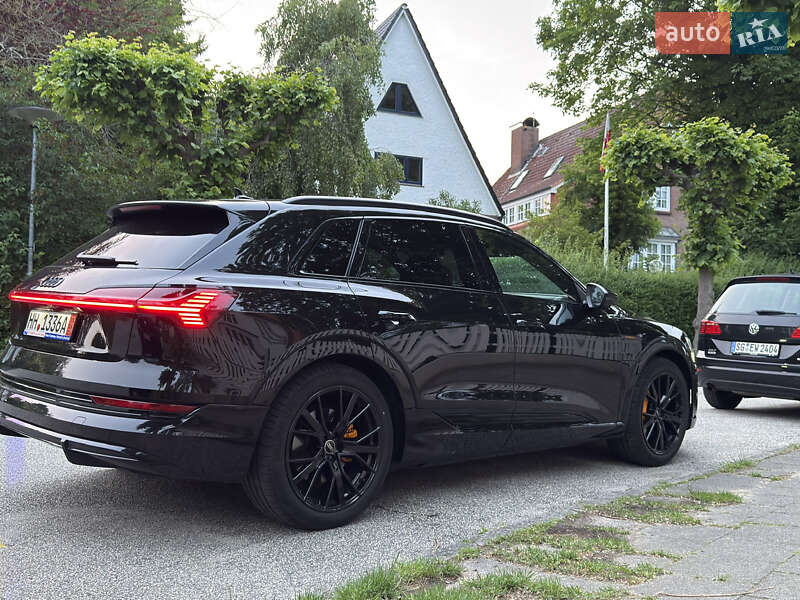 Внедорожник / Кроссовер Audi e-tron 2023 в Львове