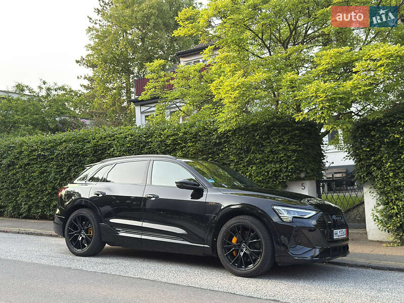 Внедорожник / Кроссовер Audi e-tron 2023 в Львове