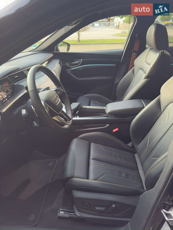 Внедорожник / Кроссовер Audi e-tron 2023 в Львове