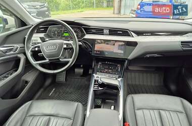Внедорожник / Кроссовер Audi e-tron 2020 в 