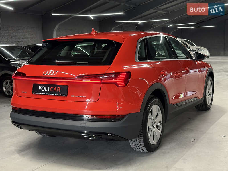 Внедорожник / Кроссовер Audi e-tron 2020 в Владимире