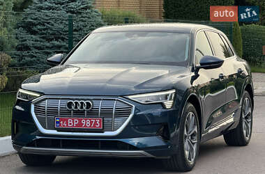 Внедорожник / Кроссовер Audi e-tron 2021 в 