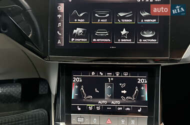 Внедорожник / Кроссовер Audi e-tron 2021 в 