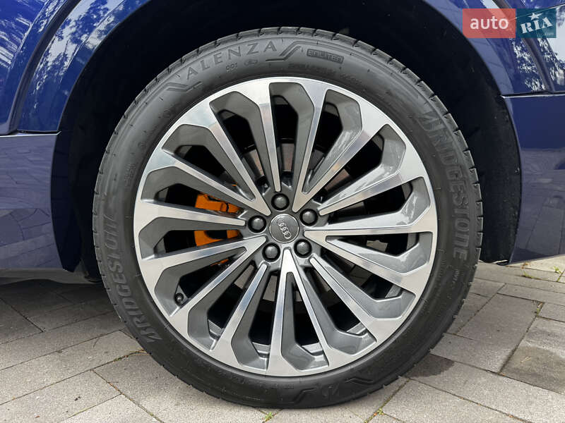 Внедорожник / Кроссовер Audi e-tron 2020 в Киеве