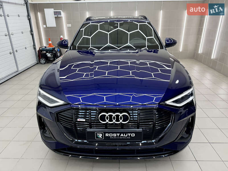 Внедорожник / Кроссовер Audi e-tron 2020 в Киеве