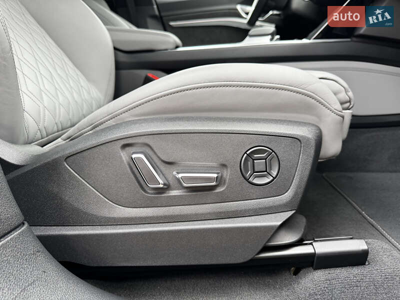 Внедорожник / Кроссовер Audi e-tron 2020 в Киеве